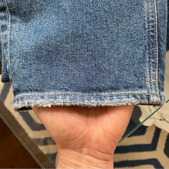 PAIGE Alexis Covered ButtonFly LoveJoy Distressed Jeans! 👖 - Picture 14 of 16